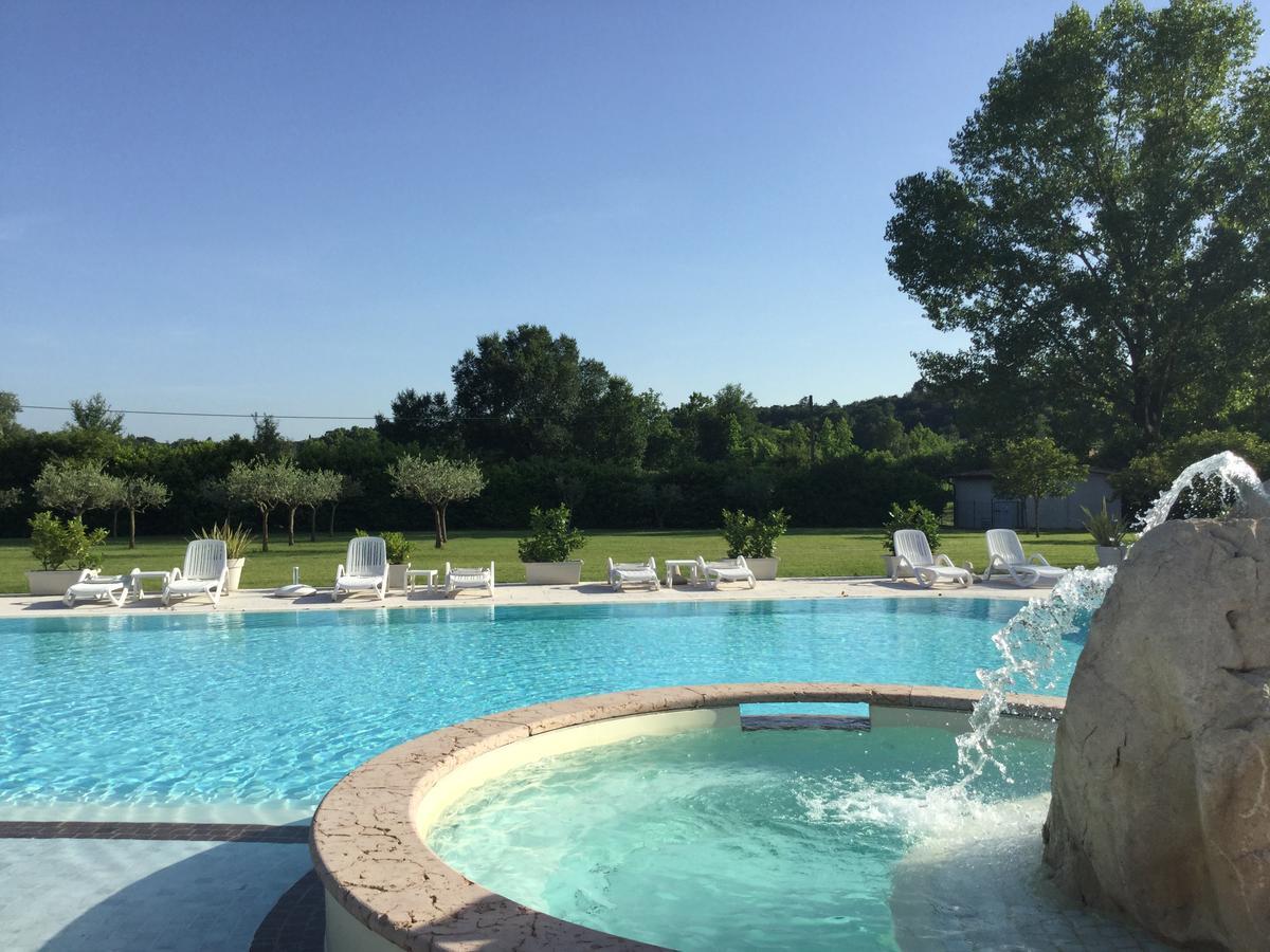 Agriturismo Corte Salandini Hotell Ponti sul Mincio Eksteriør bilde