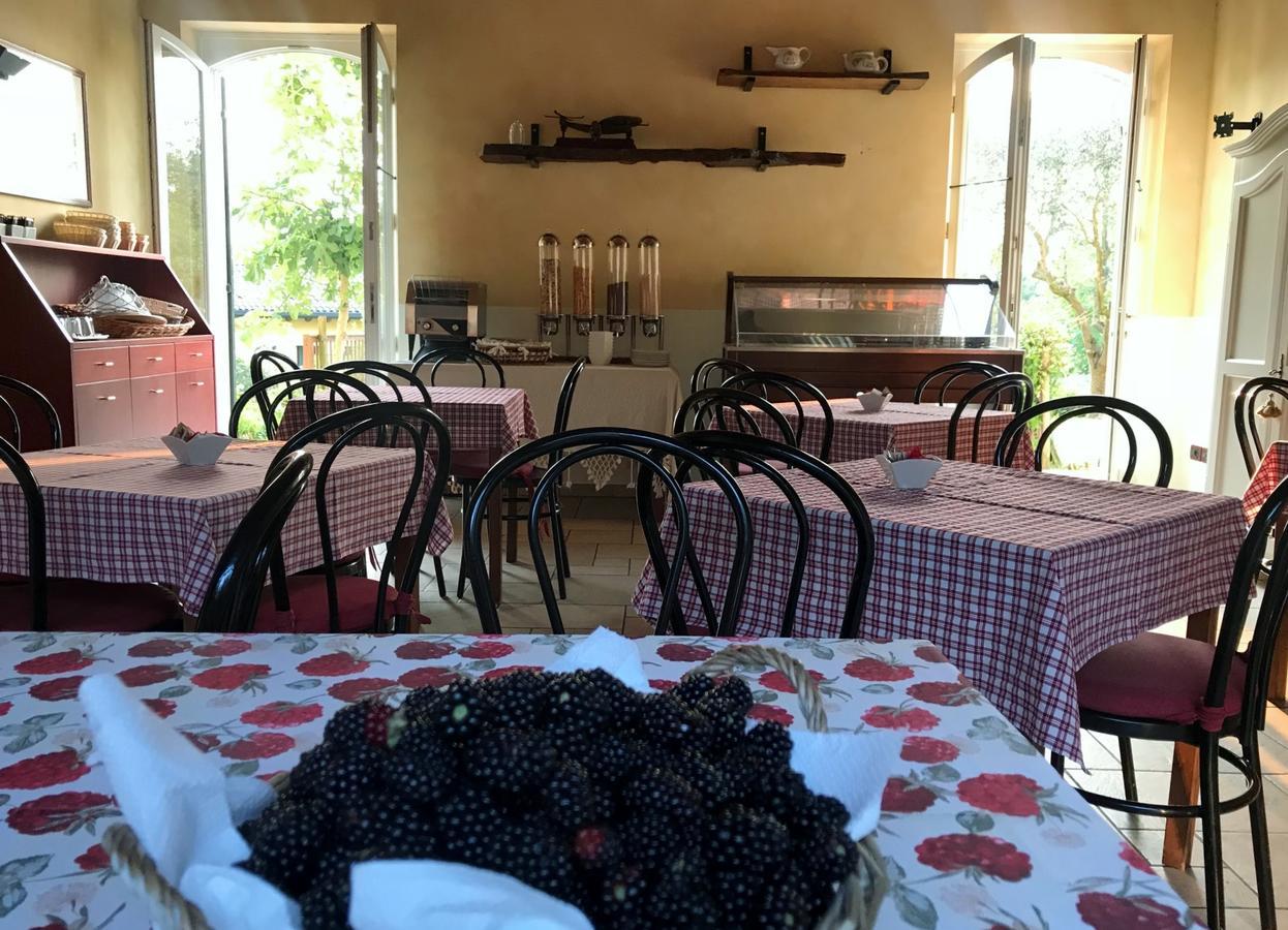 Agriturismo Corte Salandini Hotell Ponti sul Mincio Eksteriør bilde